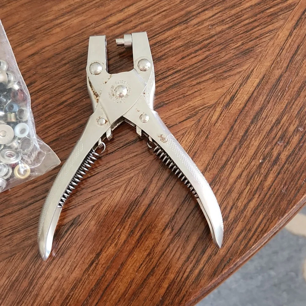 Vintage Rivet/Grommet/Snap Pliers & Eyelets  & Heavy Duty Snaps - Picture 3 of 9